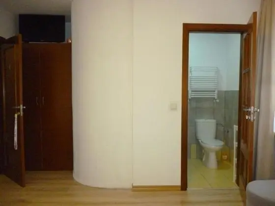 Dört Kişilik Oda (1)