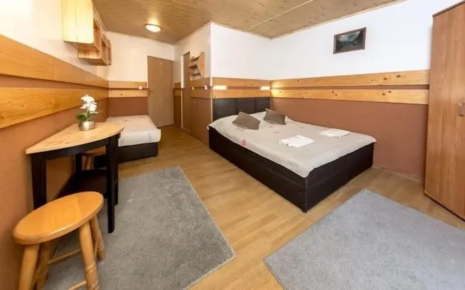 Üç Kişilik Oda (3)