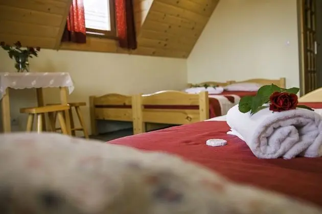 Basic Üç Kişilik Oda, 3 Tek Kişilik Yatak, Sigara İçilmez