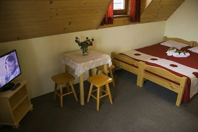 Basic Üç Kişilik Oda, 3 Tek Kişilik Yatak, Sigara İçilmez