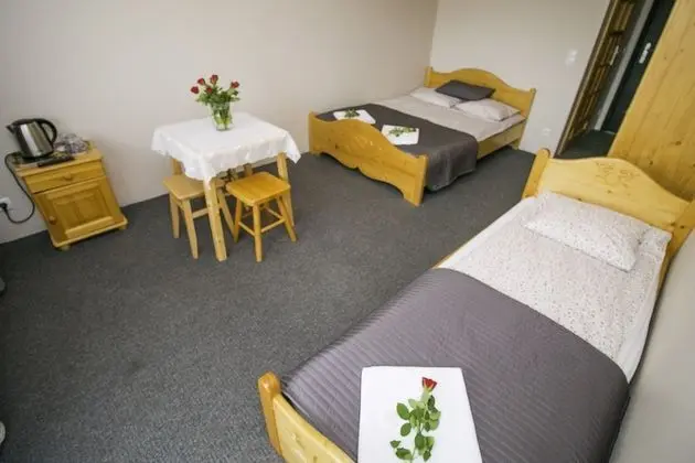 Basic Üç Kişilik Oda, Birden Çok Yatak, Sigara İçilmez