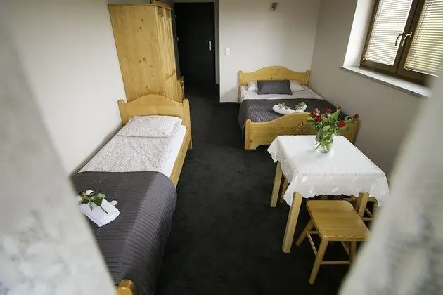 Basic Üç Kişilik Oda, Birden Çok Yatak, Sigara İçilmez