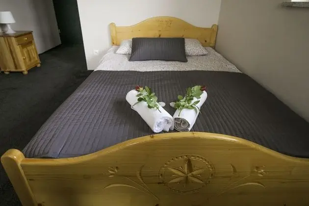 Basic Üç Kişilik Oda, Birden Çok Yatak, Sigara İçilmez