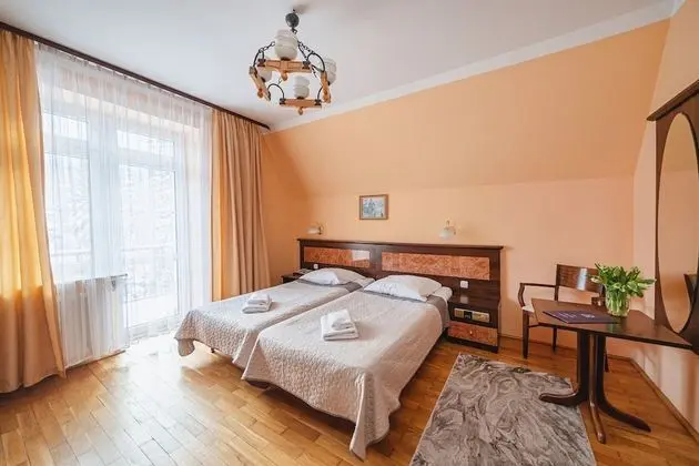 Tek Büyük Yataklı Oda