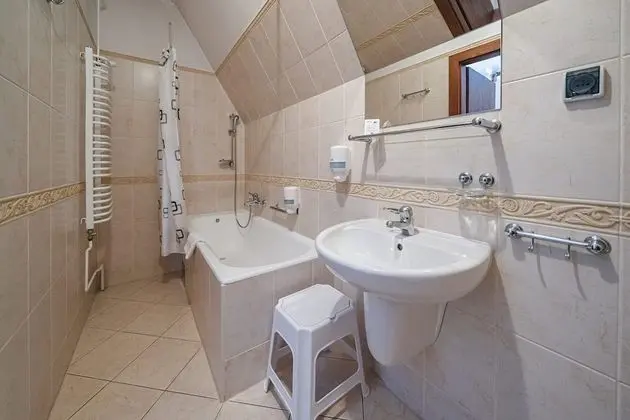 Tek Büyük Yataklı Oda