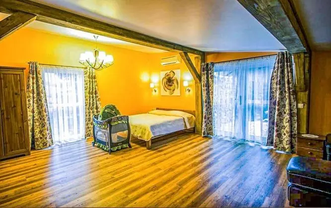 Classic Apart Daire, 2 Yatak Odası, Teras, Bahçe Manzaralı