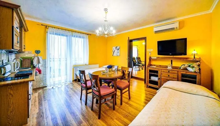 Classic Apart Daire, 2 Yatak Odası, Teras, Bahçe Manzaralı