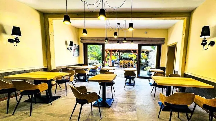 Classic Apart Daire, 2 Yatak Odası, Teras, Bahçe Manzaralı