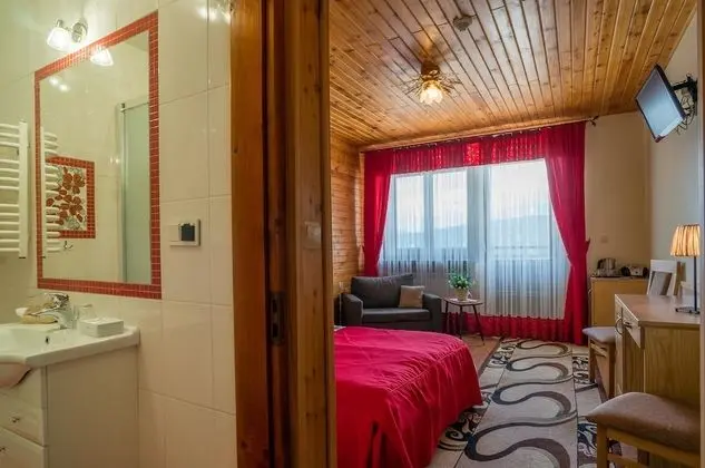 Comfort Tek Büyük Yataklı Oda