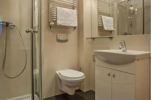 Tek Büyük veya İki Ayrı Yataklı Oda (201364734)