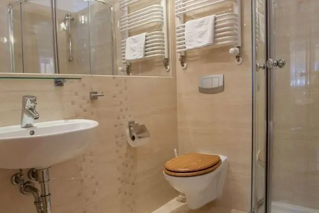 Üç Kişilik Oda (201364737)