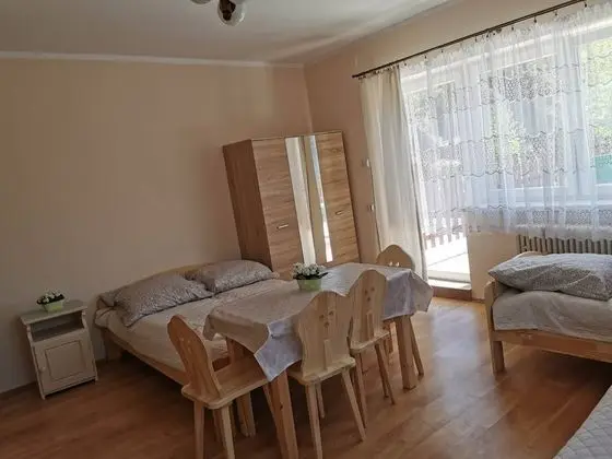 Dört Kişilik Oda (2)