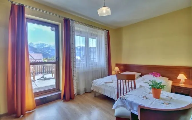 Tek Büyük veya İki Ayrı Yataklı Oda, Dağ Manzaralı (201695912)