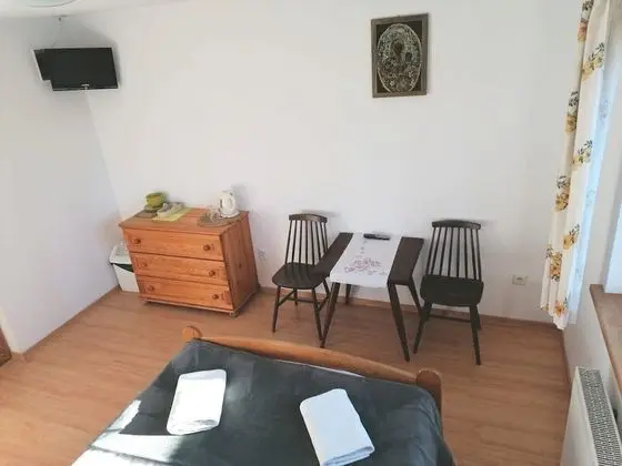 Basic Tek Büyük veya İki Ayrı Yataklı Oda (External Bathroom)