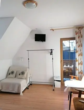 Basic Tek Büyük veya İki Ayrı Yataklı Oda (External Bathroom)