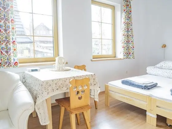 Basic Tek Büyük veya İki Ayrı Yataklı Oda, Özel Banyo (Balcony)