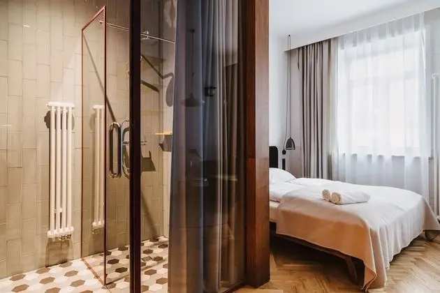 Comfort Tek Büyük Yataklı Oda