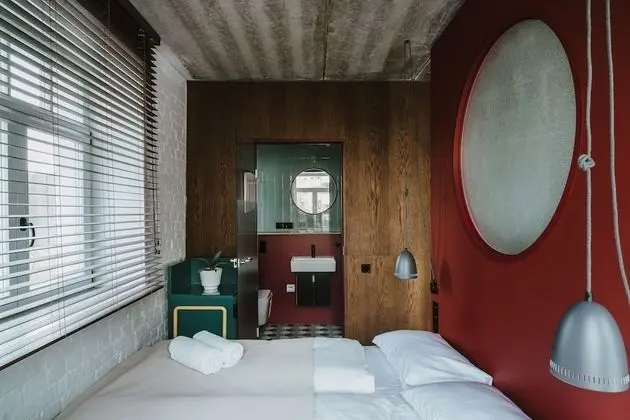Comfort Tek Büyük Yataklı Oda