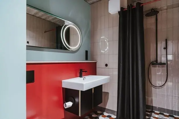 Comfort Tek Büyük Yataklı Oda