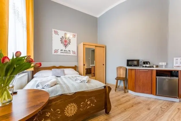 Classic Tek Büyük Yataklı Oda