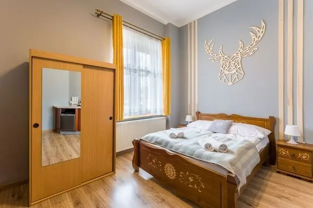 Classic Tek Büyük Yataklı Oda