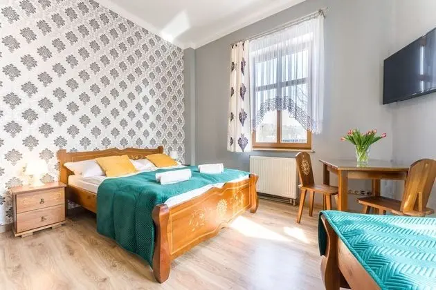 Classic Üç Kişilik Oda (private bathroom next to the room)