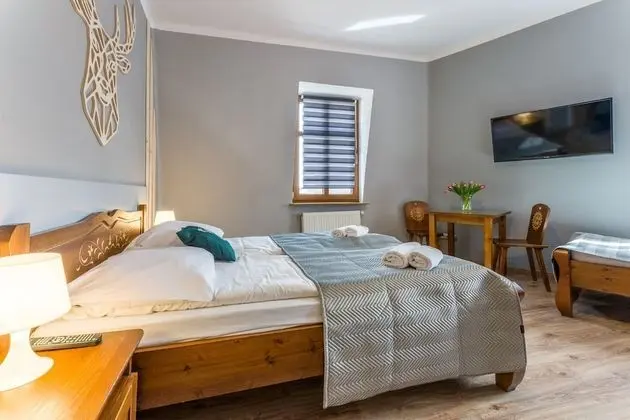 Classic Üç Kişilik Oda (private bathroom next to the room)