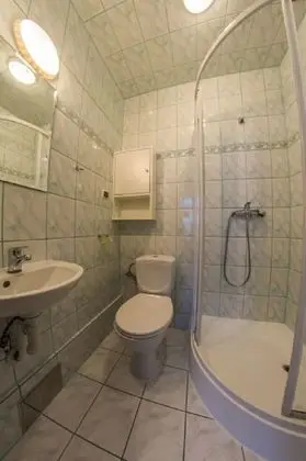 Tek Büyük Yataklı Oda (2)