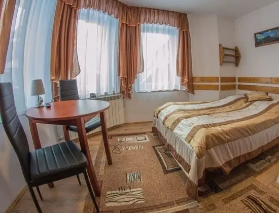 Tek Büyük Yataklı Oda (3)