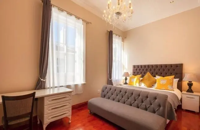 Deluxe Room (3)