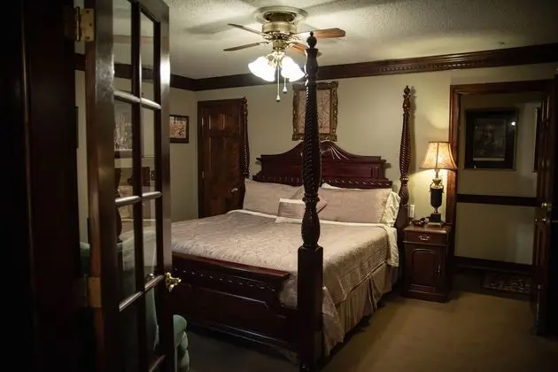 King Williams Suite