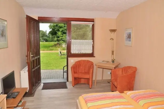 Basic Tek Büyük Yataklı Oda