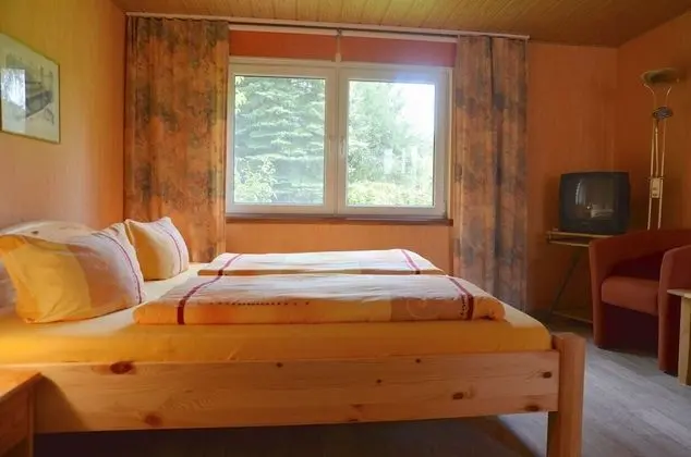 Basic Tek Büyük Yataklı Oda