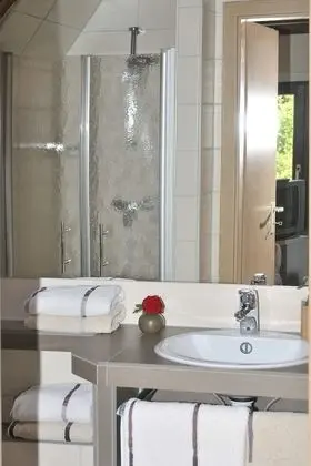 Basic Tek Büyük Yataklı Oda