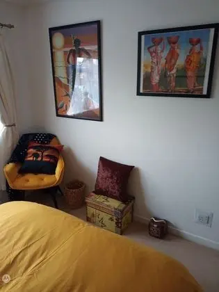 Traditional Tek Büyük Yataklı Oda