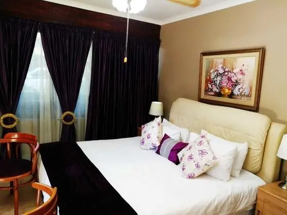 Luxury Tek Büyük veya İki Ayrı Yataklı Oda (10)