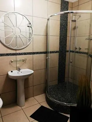 Luxury Tek Büyük veya İki Ayrı Yataklı Oda (10)