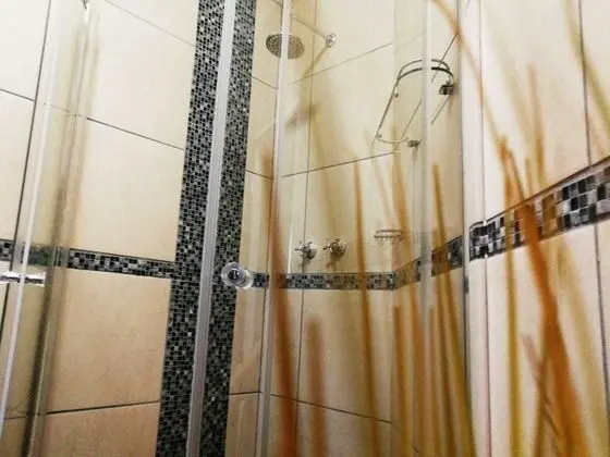 Luxury Tek Büyük veya İki Ayrı Yataklı Oda (10)