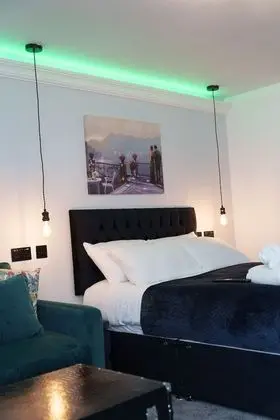 Superior Stüdyo, Banyolu/Duşlu