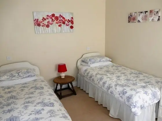 Comfort Üç Kişilik Oda, Banyolu/Duşlu, Bahçe Manzaralı