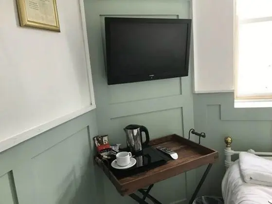 Tek Büyük Yataklı Oda, 1 Çift Kişilik Yatak