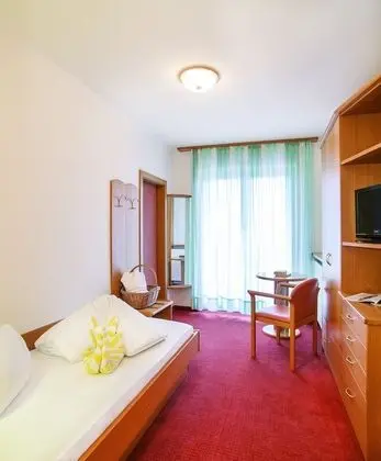 Tek Kişilik Oda, 1 Yatak Odası