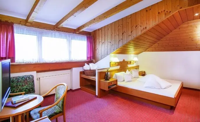 Tek Kişilik Oda, 1 Yatak Odası