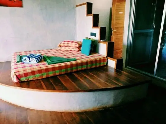 Deluxe Tek Büyük Yataklı Oda, Balkon, Nehir Manzaralı
