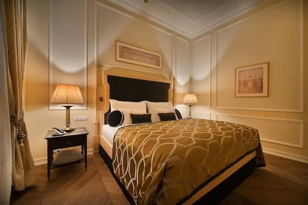 Wilson Executive Room