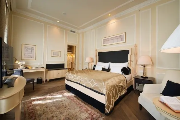 Wilson Executive Room