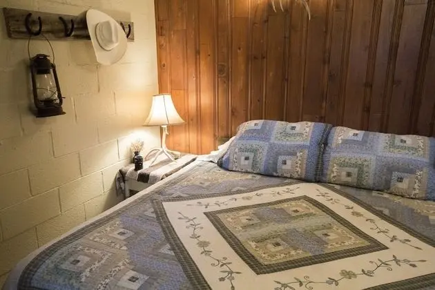 Oda, Özel Banyo (The Buckhorn Room)