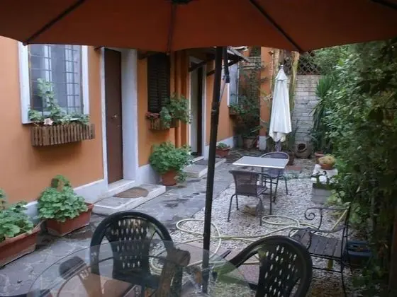 Tek Büyük Yataklı Oda, Banyolu/Duşlu, Bahçe Manzaralı
