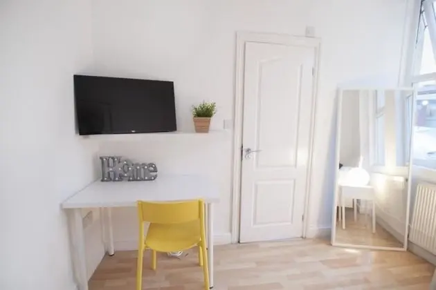 Standard Tek Büyük Yataklı Oda, Ortak Banyo