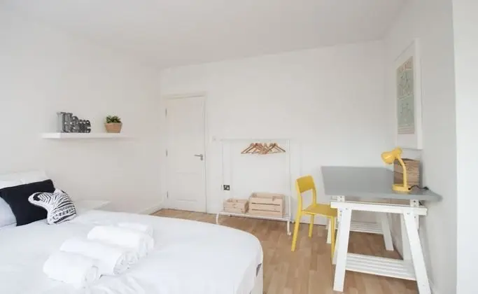 Standard Tek Büyük Yataklı Oda, Ortak Banyo